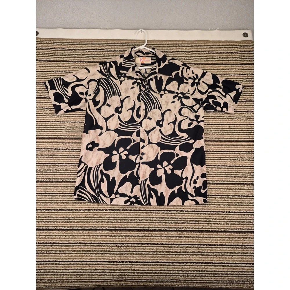 Sears Hawaiian Floral Button Down
Shirt 1960s VTG. L/XL - Picture 5 of 11